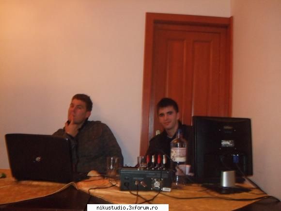 chef avrig sa-mi mushc degetul, daca ashtea-s normali cap !!!!!!dj eii serilor vis....