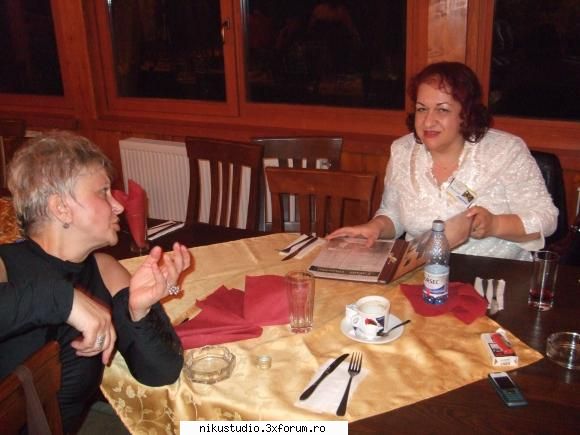 noi ce suntem serioase, ca-n rest is zaluzi toti, no ?
ladonna cu sheema chef avrig