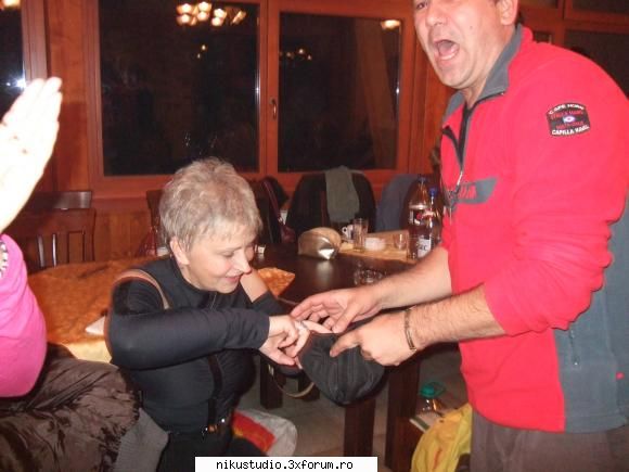 elena, nu ne fa bransha de ras, baga acolo fara numar .... chef avrig