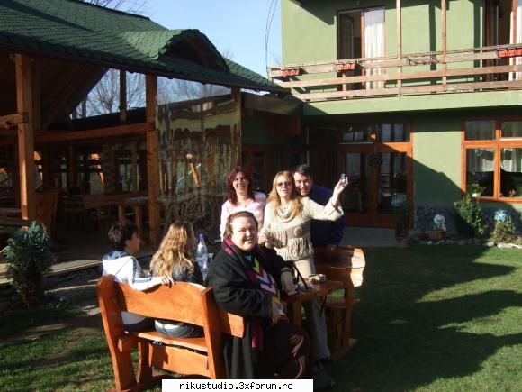 insistand sa facem poze cu crisa...in crisa, esti in poza... chef avrig